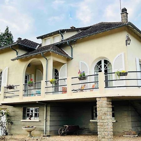 Gite De La Petite Fourmy Saint-Sulpice-les-Feuilles Eksteriør billede